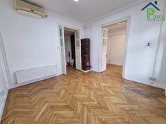 Magheru, str. Franklin, spatiu birouri 5 camere, 80 mpu, etaj 2